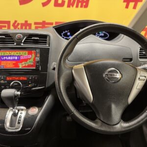 SERENA　セレナ　ハイウェイスター　【総合評価優良車】