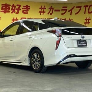 PRIUS プリウス　S 　【カスタム】