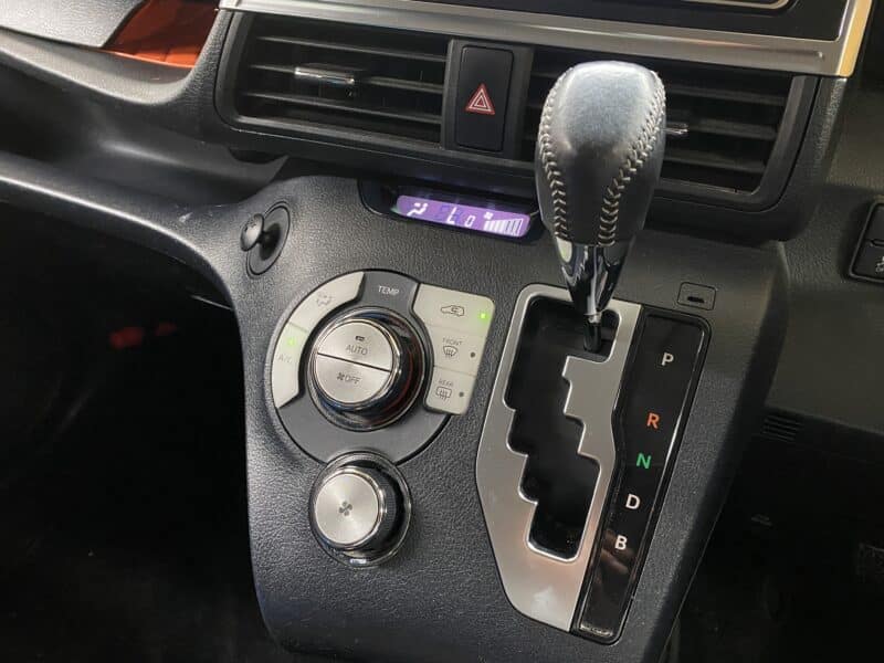 SIENTA シエンタ HYBRID G 【カスタム】【車検2年付】