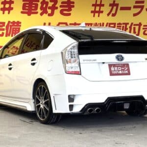 PRIUS　プリウス　Sツーリングセレクション　【カスタム】【総合評価優良車】【車検2年付】