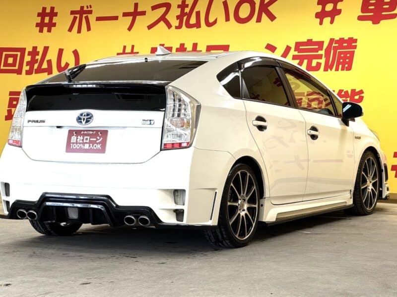 PRIUS プリウス Sツーリングセレクション 【カスタム】【総合評価優良車】【車検2年付】