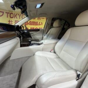 LEXUS　レクサスLS460　バージョンC・Iパッケージ　【総合評価優良車】【カスタム】【低走行6万キロ台】