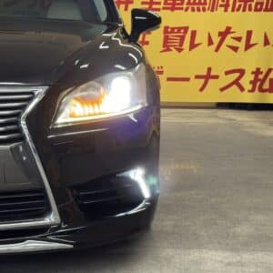 LEXUS　レクサスLS460　バージョンC・Iパッケージ　【総合評価優良車】【カスタム】【低走行6万キロ台】