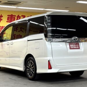 VOXY　ヴォクシー　ＺＳ　【総合評価優良車】