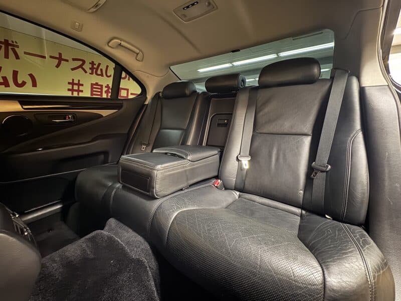 LEXUS レクサス LS460 バージョンC【総合評価優良車】【車検2年付】