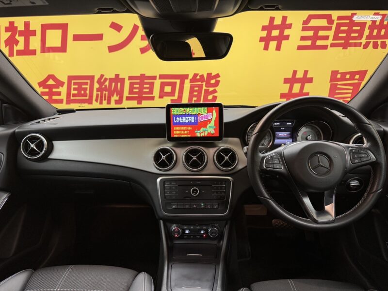 MERCEDES BENZ メルセデス・ベンツ CLA180【総合評価優良車】