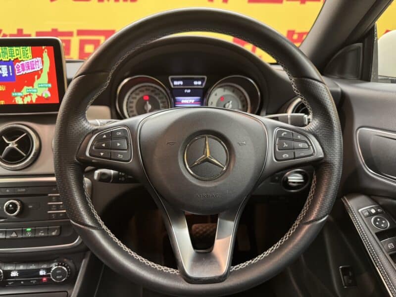 MERCEDES BENZ メルセデス・ベンツ CLA180【総合評価優良車】