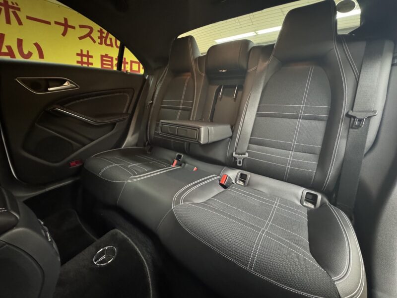 MERCEDES BENZ メルセデス・ベンツ CLA180【総合評価優良車】
