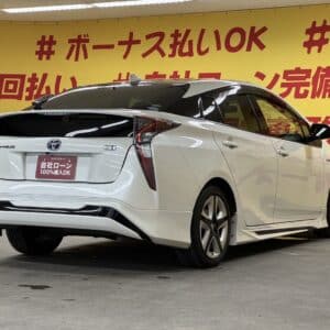 PRIUS プリウス  Ｓツーリングセレクション【総合評価優良車】【カスタム】