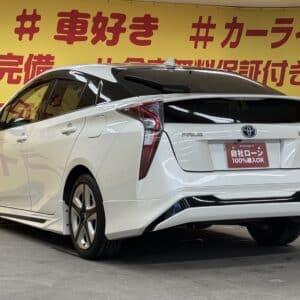 PRIUS プリウス  Ｓツーリングセレクション【総合評価優良車】【カスタム】