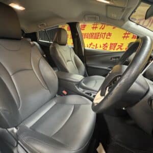 PRIUS プリウス  Ｓツーリングセレクション【総合評価優良車】【カスタム】