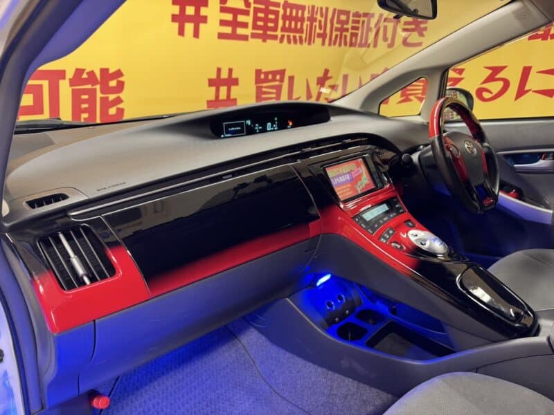 PRIUS プリウス Sツーリングセレクション 【カスタム】【総合評価優良車】【車検2年付】