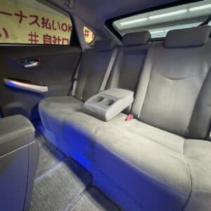 PRIUS　プリウス　Sツーリングセレクション　【カスタム】【総合評価優良車】【車検2年付】