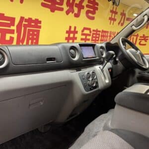 CARAVAN   NV350　キャラバン　プレミアムGX