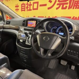 ELGRAND エルグランド ２５０ハイウェイスター　アーバンクロム【特別仕様車】