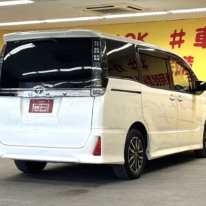 VOXY　ヴォクシー　ＺＳ　