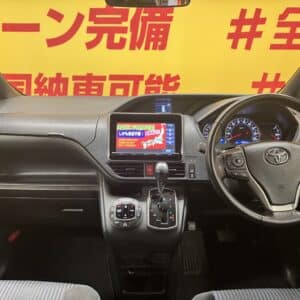 VOXY　ヴォクシー　ＺＳ　