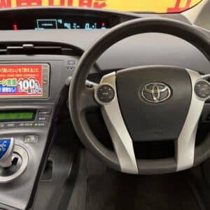 PRIUS プリウス　Sツーリングセレクション