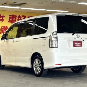 VOXY　ヴォクシー　ZS　【後期型】