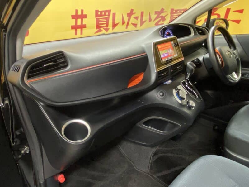 SIENTA シエンタ HYBRID G 【カスタム】【車検2年付】