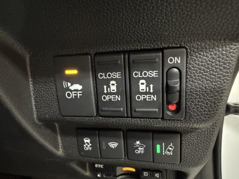 FREED フリードHV ハイブリッドEX ホンダセンシングSパッケージ 6人乗り