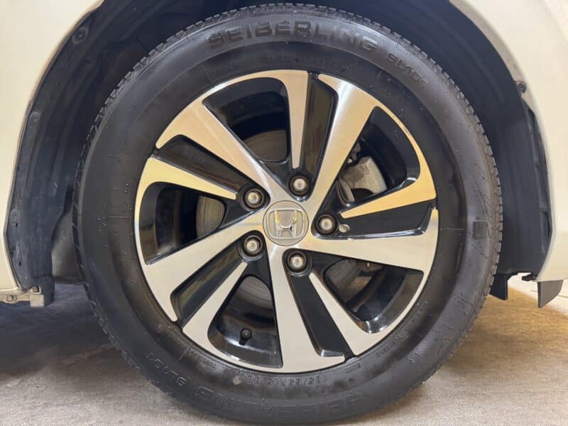 FREED フリードHV ハイブリッドEX ホンダセンシングSパッケージ 6人乗り