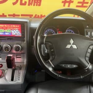 DELICA　デリカD5　シャモニー　【特別仕様車】　【カスタム】　【4WD】【車検2年付】