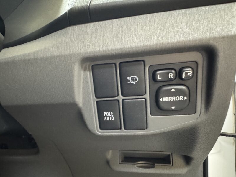 PRIUS プリウス S ツーリングセレクション【カスタム】【車検2年付】