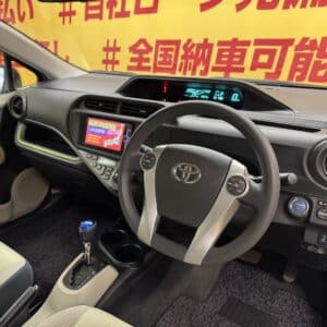 AQUA  アクア　S　【低走行】【車検2年付】