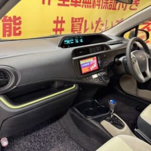 AQUA  アクア　S　【低走行】【車検2年付】