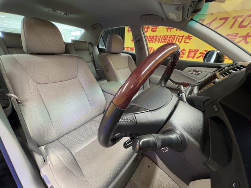 CROWN クラウンロイヤルサルーン 【車検2年付】【総合評価優良車】【カスタム】