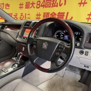 CROWN クラウンロイヤルサルーン　【車検2年付】【総合評価優良車】【カスタム】　