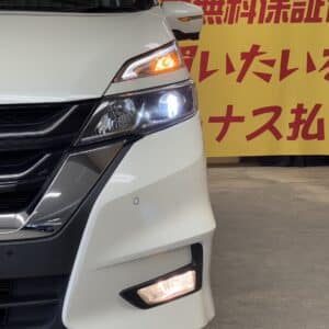 SERENA　セレナ　ハイウェイスター Vセレクション【特別仕様車】 【車検2年付】