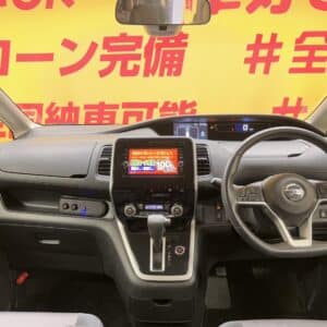 SERENA　セレナ　ハイウェイスター Vセレクション【特別仕様車】 【車検2年付】