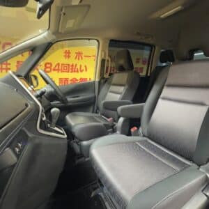 SERENA　セレナ　ハイウェイスター Vセレクション【特別仕様車】 【車検2年付】