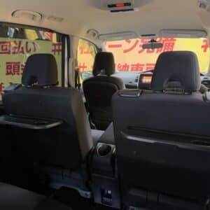 SERENA　セレナ　ハイウェイスター Vセレクション【特別仕様車】 【車検2年付】
