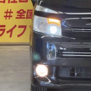 VOXY　ヴォクシー　ZS　煌Ⅱ【特別仕様車】【４WD】【車検2年付】