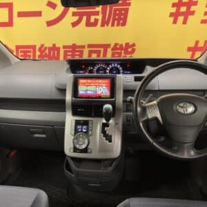 VOXY　ヴォクシー　ZS　煌Ⅱ【特別仕様車】【４WD】【車検2年付】