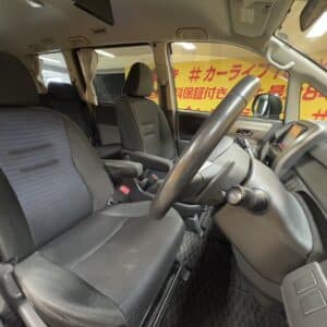 VOXY　ヴォクシー　ZS　煌Ⅱ【特別仕様車】【４WD】【車検2年付】