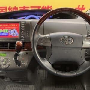 ESTIMA　エスティマ　アエラスGエディション【車検２年付】【特別仕様車】【4WD】