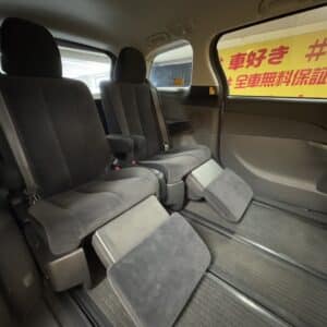 ESTIMA　エスティマ　アエラスGエディション【車検２年付】【特別仕様車】【4WD】