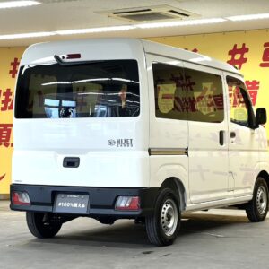 HIJET　ハイゼットカーゴ　デラックス【高年式】【低走行】【車検２年付】
