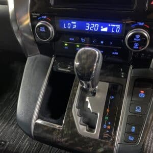 VELLFIRE　ヴェルファイア　2.4Z【車検2年付】【タイヤ新品】