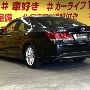 CROWN　クラウン　ハイブリッド　アスリートＳ【車検2年付】