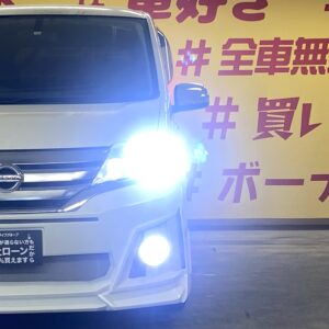 SERENA　セレナ　ハイウェイスター Vセレクション【カスタム車両】【総合評価優良車両】【車検２年付】【タイヤ４本新品】