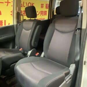 SERENA　セレナ　ハイウェイスター Vセレクション【特別仕様車】【総合優良車】【４WD】