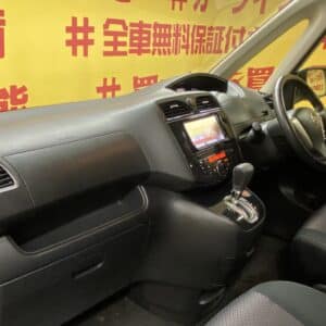 SERENA　セレナ　ハイウェイスター Vセレクション【特別仕様車】【総合優良車】【４WD】