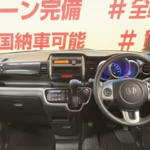 N-BOX　カスタム　Ｇターボパッケージ【4WD】【車検２年付】