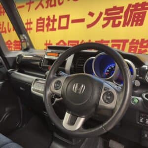 N-BOX　カスタム　Ｇターボパッケージ【4WD】【車検２年付】