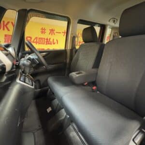 N-BOX　カスタム　Ｇターボパッケージ【4WD】【車検２年付】